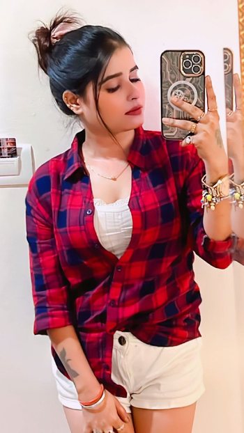 Alika - Delhi Model Girl